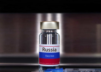 Rússia libera 1º lote de vacina contra Covid-19 para a população